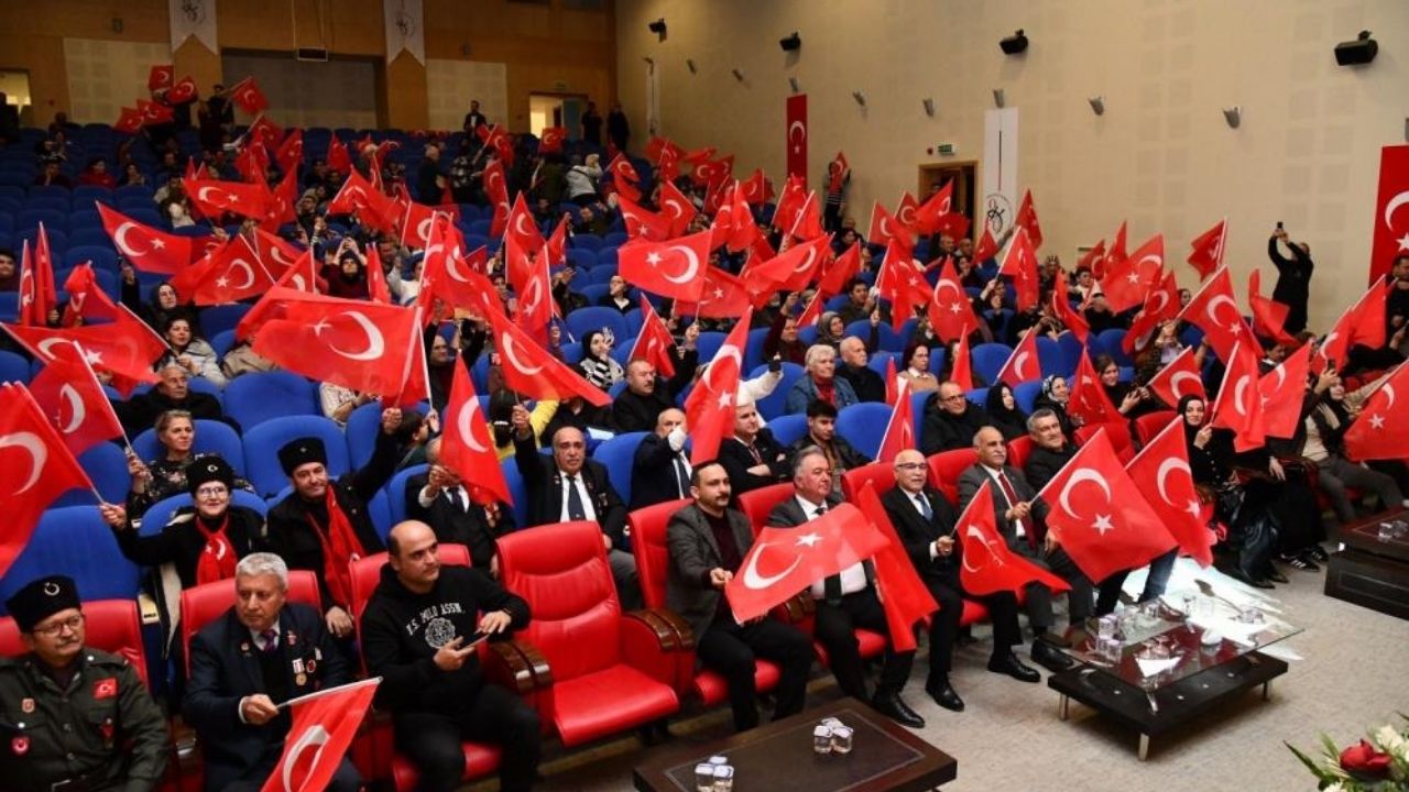 Osmaniye’de 7 Ocak Ruhu Ezgilerle Yaşatıldı ‘Kurtuluş’ Konseri Büyük İlgi Gördü