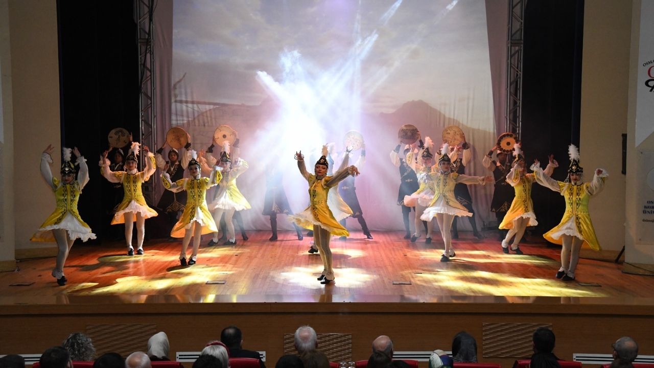 Osmaniye’de “Destanların Dansı” Gösterisi Sanatseverleri Büyüledi İşte O Kareler (1)