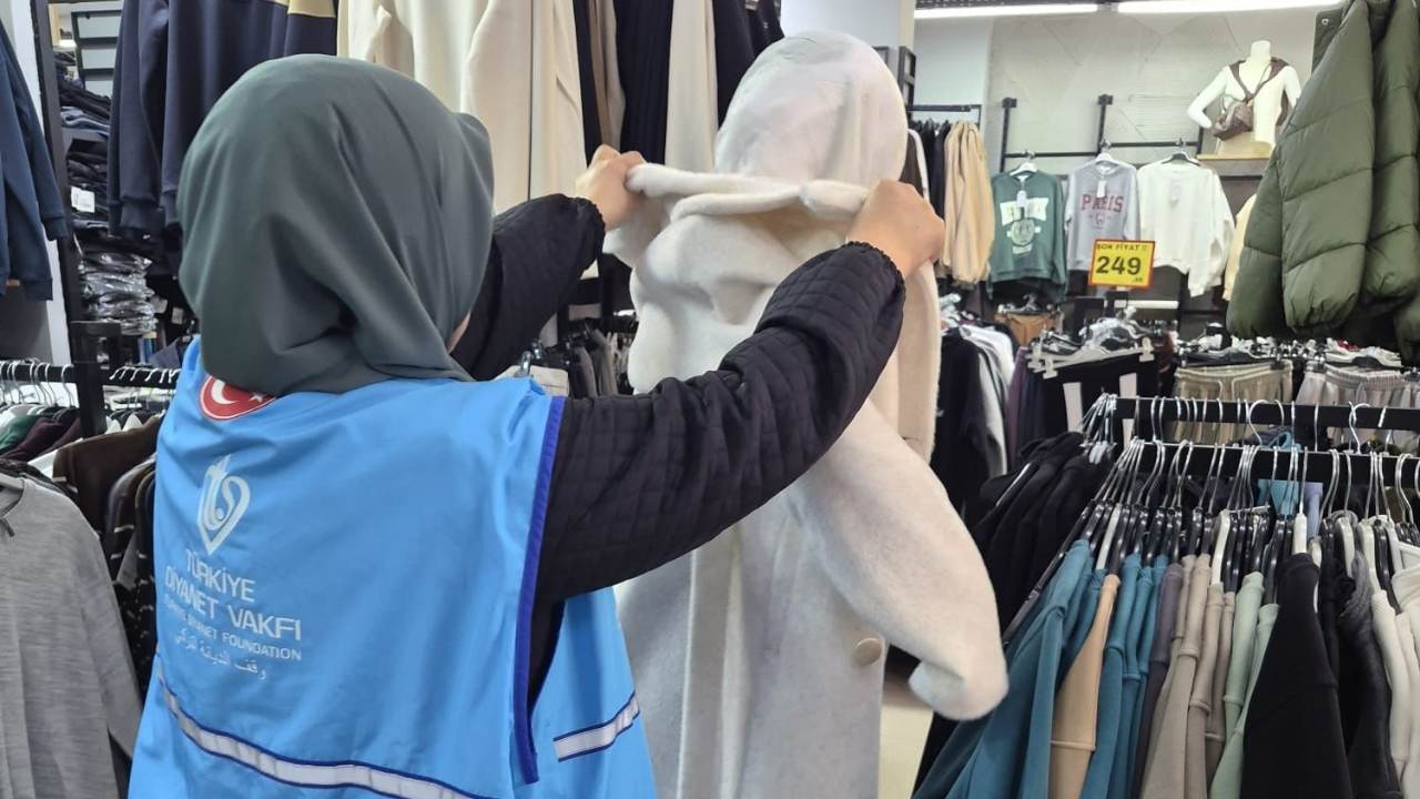 Osmaniye’de Gizemli Hayırsever Kimse Kim Olduğunu Bilmiyor Ama 113 Çocuğun Kaderini Değiştirdi! (1)