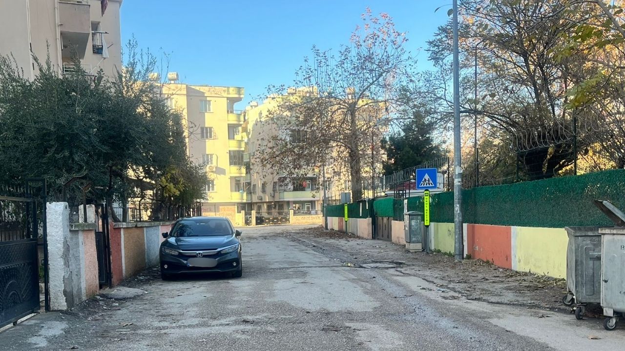 Osmaniye'de Korkutan Dakikalar Saniyelerle Yarışırken 'Yol' Engeline Takıldılar!