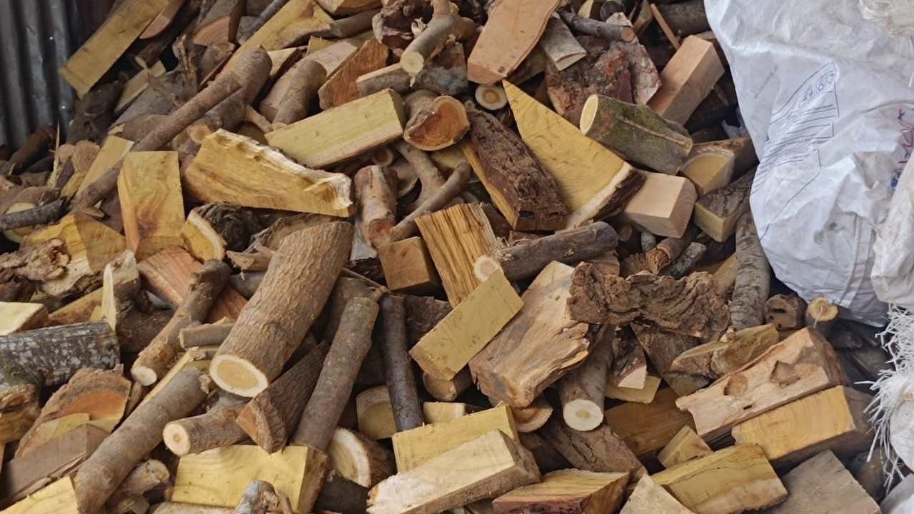 Osmaniye’de Odun Fiyatları 6 Tl Seviyesinde (3)