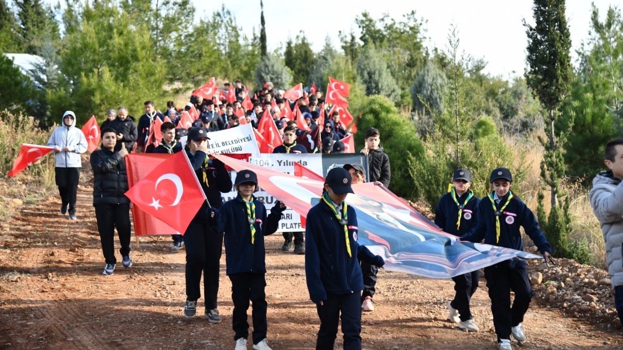 Osmaniye’de Şehit Saimbey Ve Şehitlere Saygı Yürüyüşü Düzenlendi