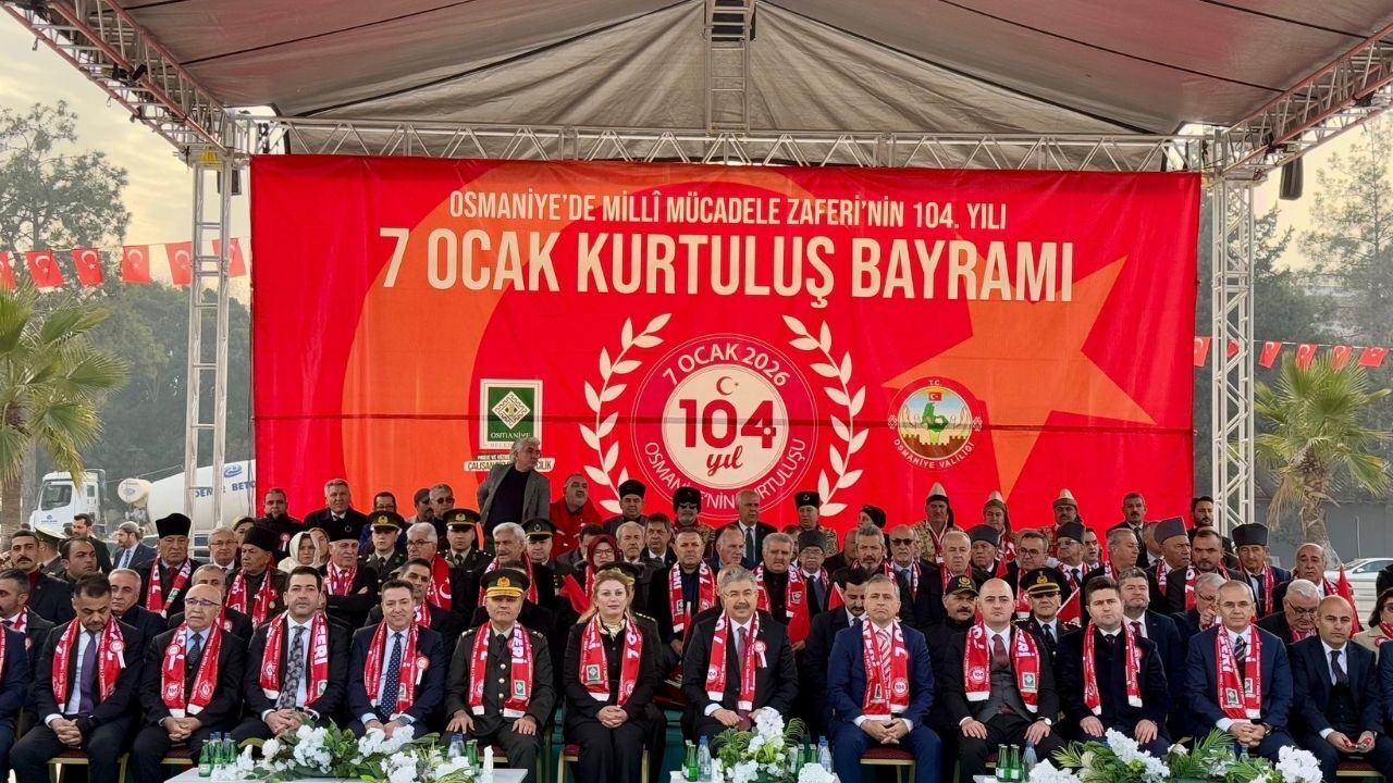 Osmaniye’nin Kurtuluşunun 104. Yılı Devlet Bahçeli Meydanı’nda Anıldı (1)