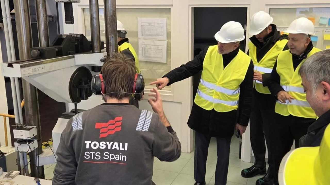 Tosyalı Holding İspanya Tesislerinde Hidrojen Boruları Ve Güne (3)