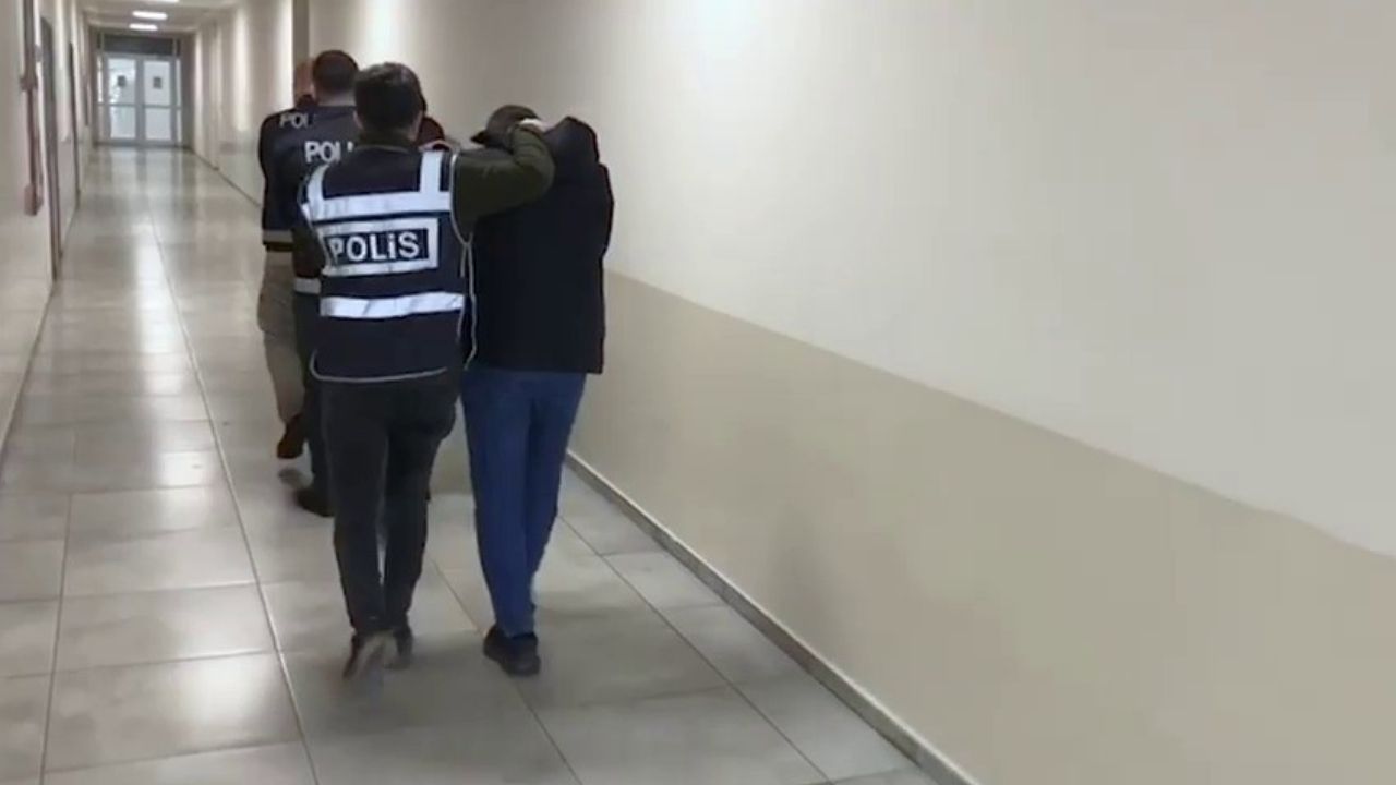 Antalya’da 20 Milyon Tl’lik Sahte Başkomiser Vurgunu 4 Gözaltı (1)