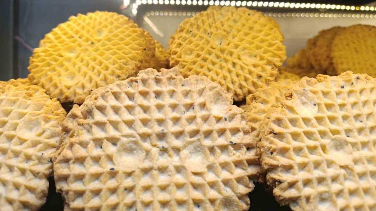 Kahramanmaraş’ın Tescilli Lezzeti Maraş Çöreği Ramazan Sofralarını Süslüyor (1)