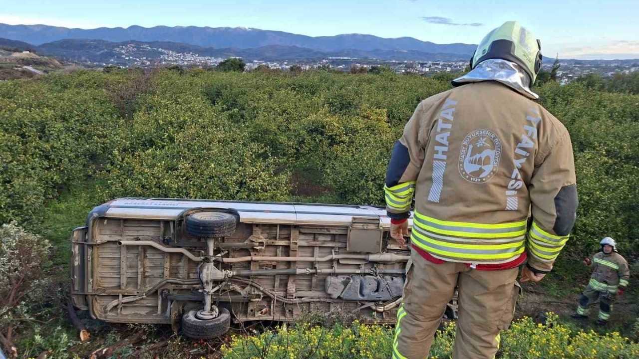Öğrenci Servisi Narenciye Bahçesine Uçtu (2)