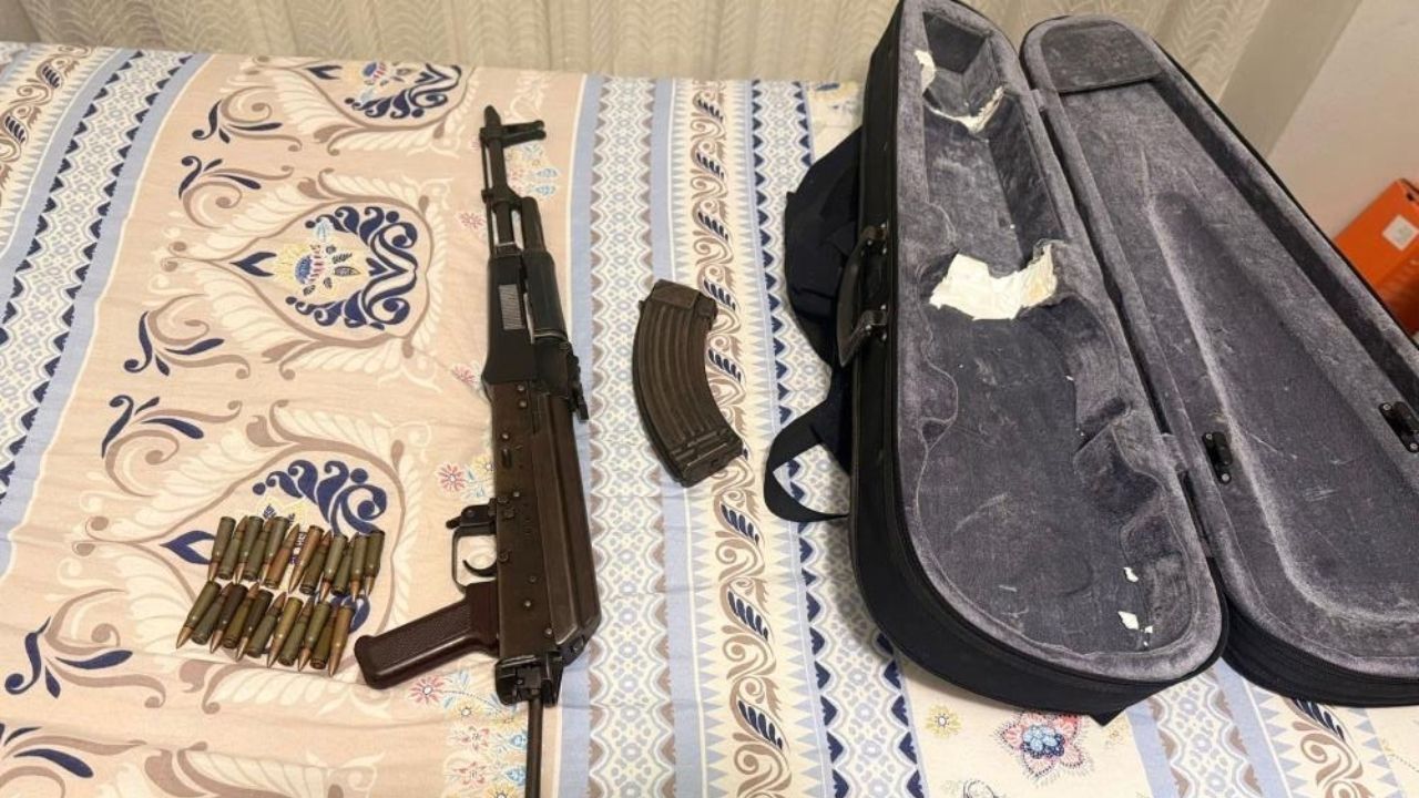 Osmaniye Merkezli 6 İlde Şafak Operasyonu Keman Kutusunda Otomatik Tüfek! (1)