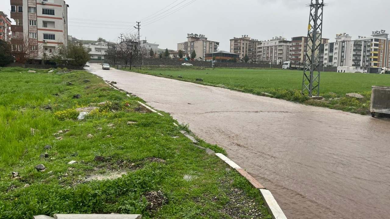 Osmaniye Toprakkale’de O Mahalle Sular Altında Kaldı (3)