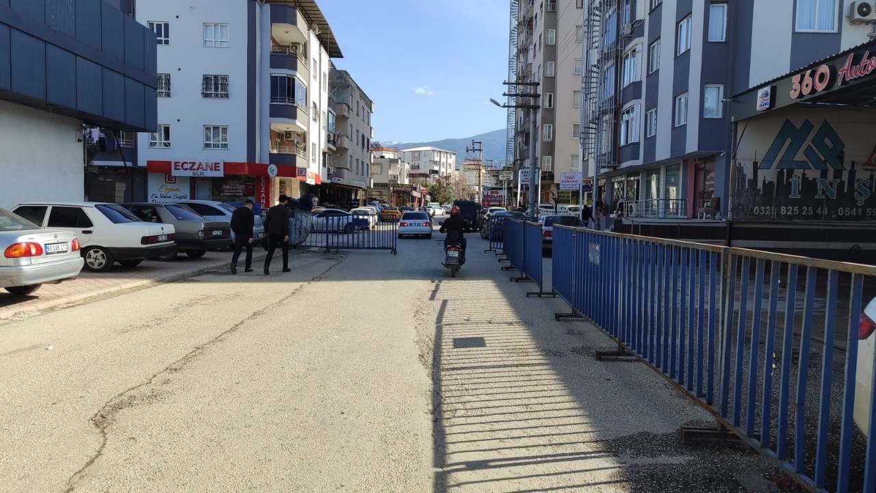 Osmaniye’de Dev Tören Öncesi Mahallelerde Sıkı Denetim Sokaklara Güvenlik Kilidi (1)