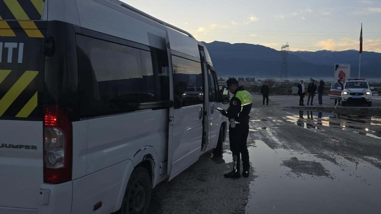 Osmaniye’de Taşımalı Eğitim Kapsamındaki Okul Servisleri Sıkı Denetimde (2)