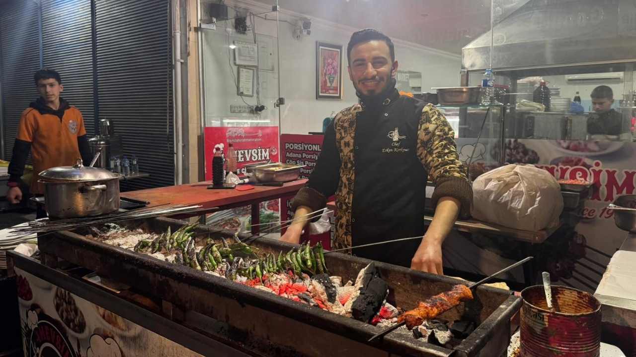 Osmaniyeli Kebapçıdan Ezber Bozan Sevgililer Günü Hediyesi (4)