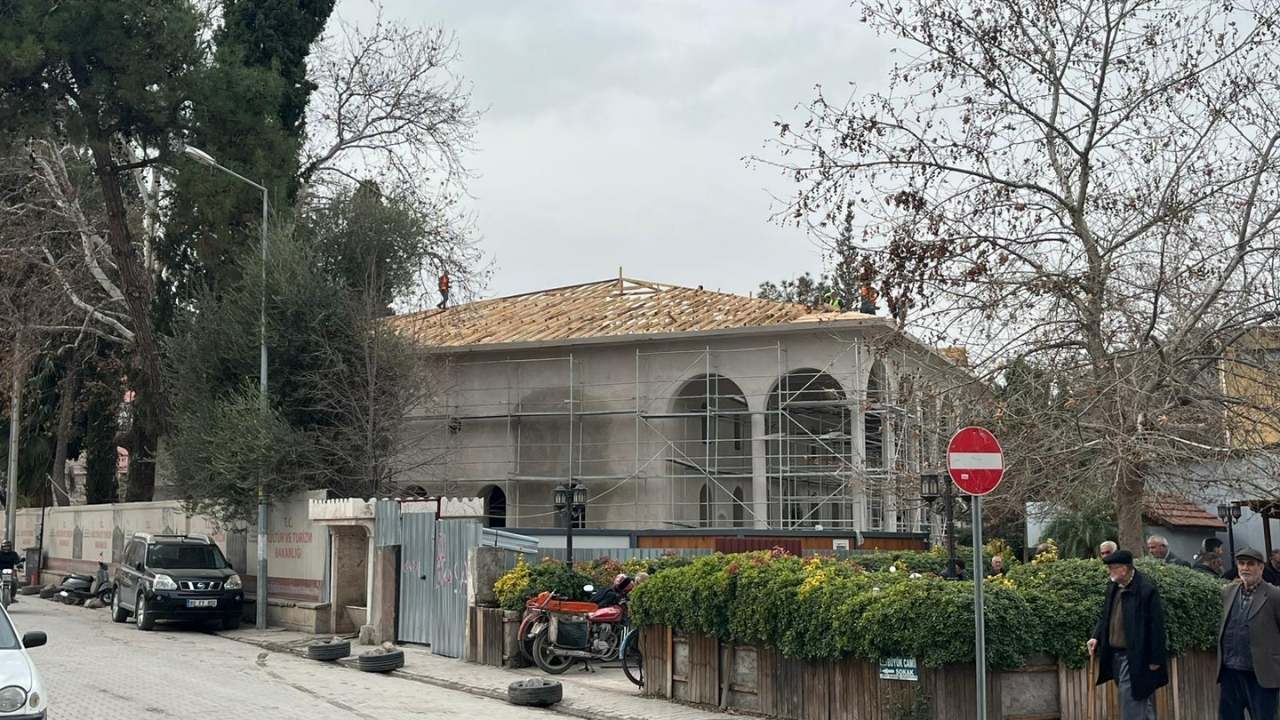 Osmaniye'nin O Adresinde Çatıdan İlk Sesler Yükseldi! (2)