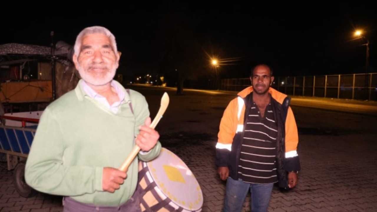 Ramazan Davulcusundan Hem Geleneksel Hem Teknolojik Yöntem (1)