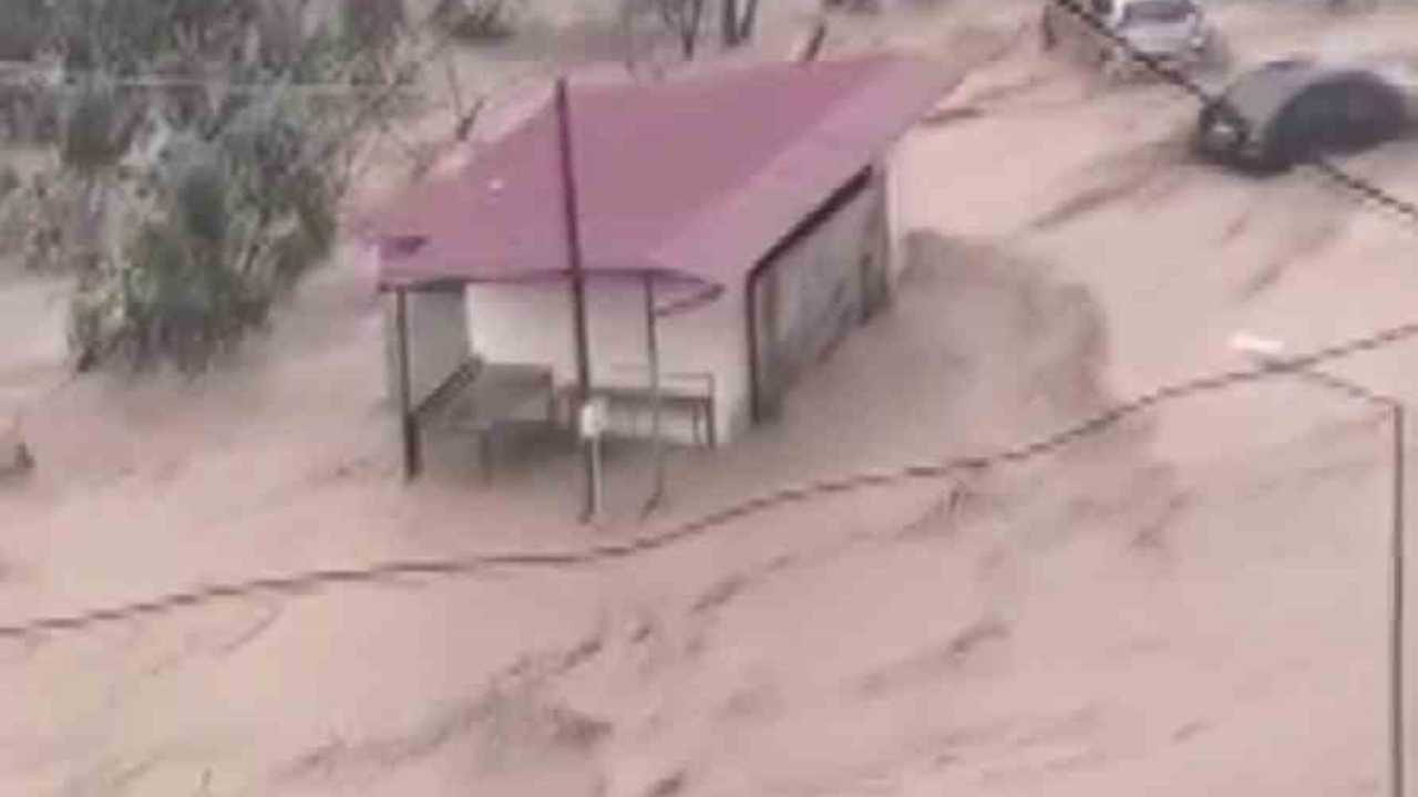 Sel Sularının Bastığı Evde Kadın Yaralandı Omzu Çıktı (2)