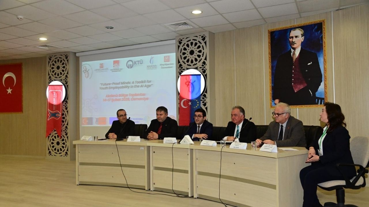 Yapay Zekâ Geliyor, Meslekler Değişiyor Okü'den Gençleri Kurtaracak Dev Proje! (1)