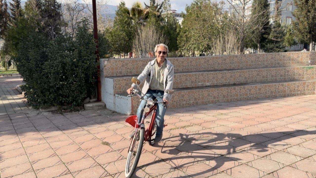 41 Yıllık Tutku İlk Kazancıyla Aldığı Bisikletinden Hiç Vazgeçmedi