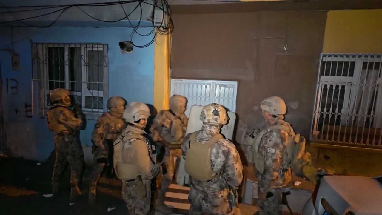 Adana’da Suç Örgütü Propagandasına Operasyon (1)