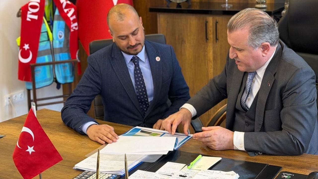 Gençlik Ve Spor Bakanı Bak’tan Toprakkale’ye İki Büyük Yatırım Sözü