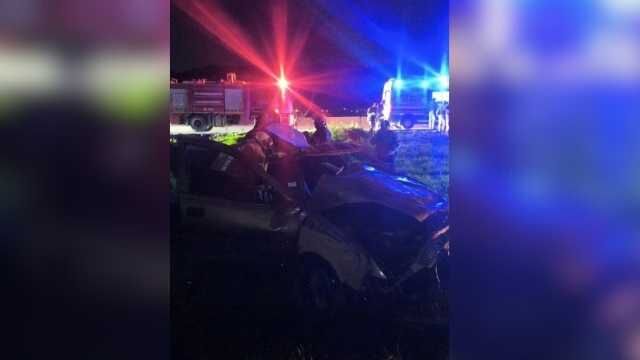 Kırıkhan’da Hurdaya Dönen Otomobilin Sürücüsü Yaralandı (1)