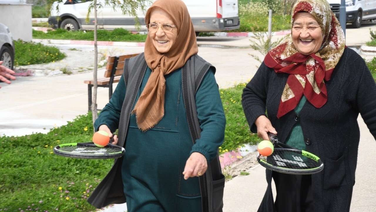 Osmaniye Belediyesinden Yaşlılar Haftası’nda Anlamlı Ziyaret (1)