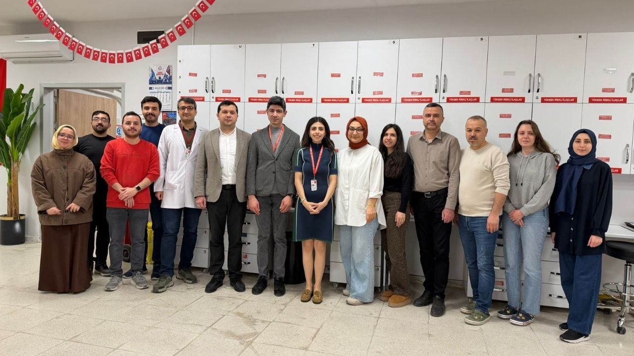 Osmaniye Eğitim Ve Araştırma Hastanesi’nde Bayram Coşkusu Başhekim Hakkoymaz’dan Anlamlı Ziyaret (3)