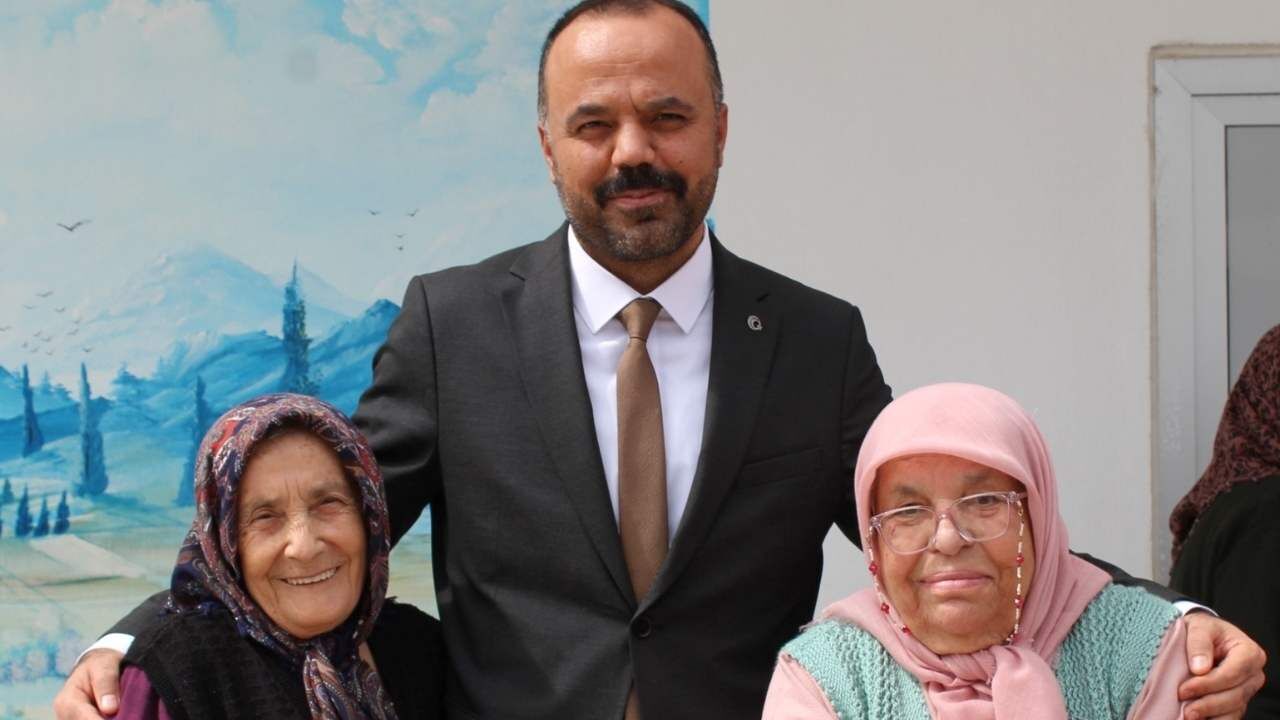 Osmaniye Eğitim Ve Araştırma Hastanesi’nden Çınar’larımıza Vefa Ziyareti (3)