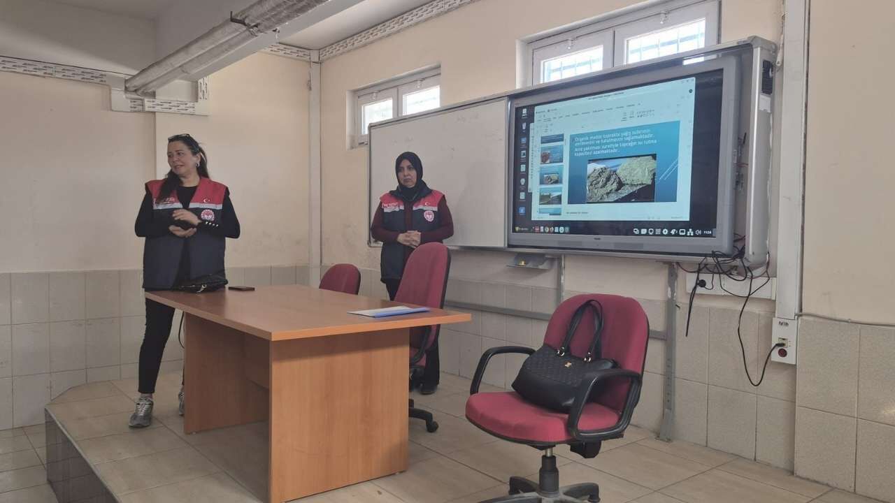 Osmaniye İl Tarım Müdürlüğü’nden Kritik Uyarı Hasat Sonrası Sakın Bunu Yapmayın! (1)