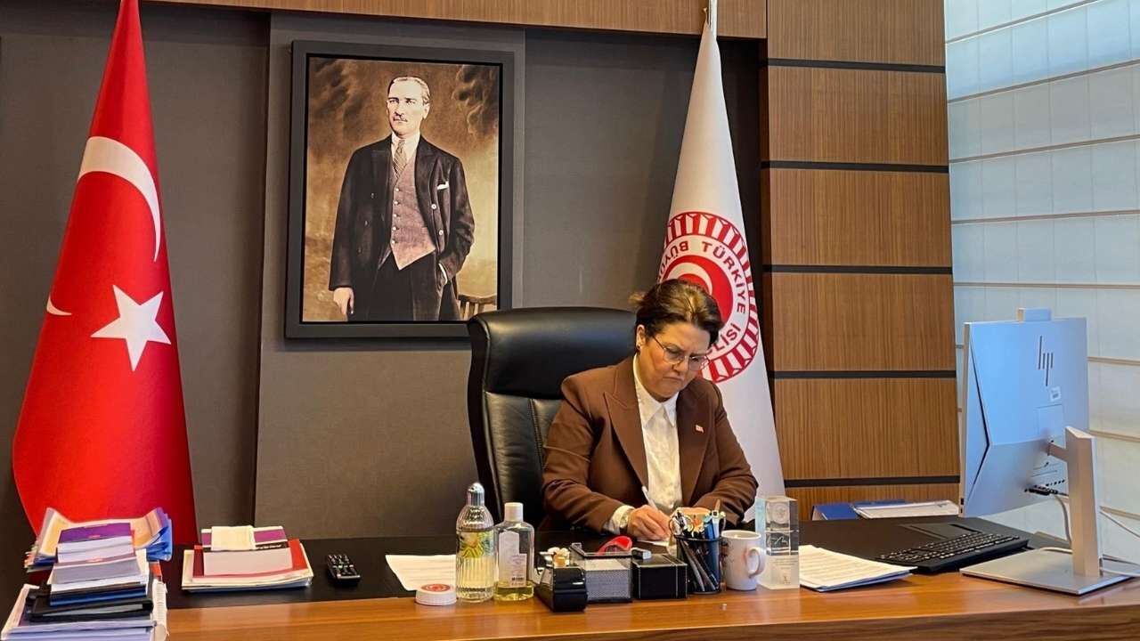 Milletvekili Yanık'a Osmaniyeli Öğrencilerden Tepki!