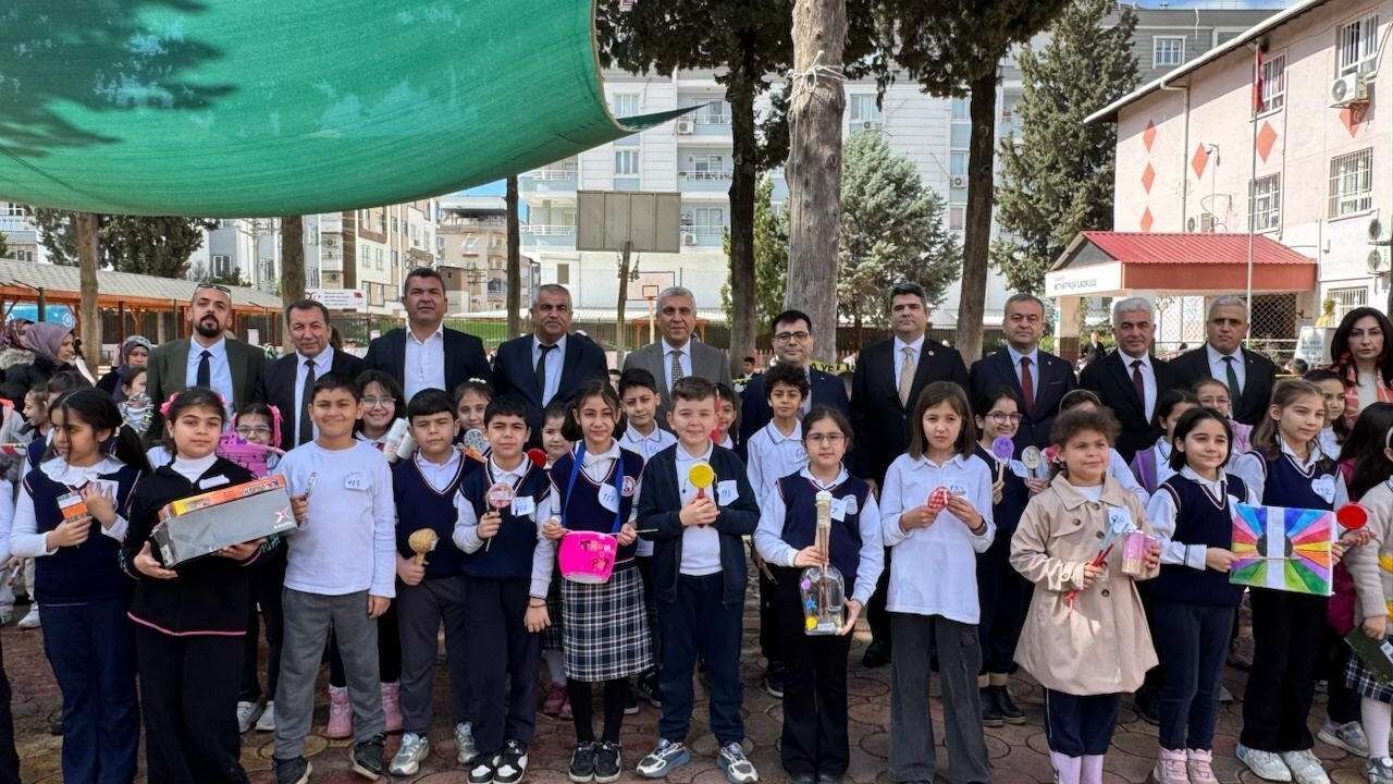 Osmaniye Mithatpaşa İlkokulu’nda Anlamlı Sergi Atıklar Sanata Dönüştü (2)