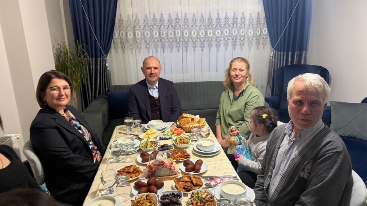 Osmaniye Valisi Serdengeçti’den Down Sendromlu Ebru’ya İftar Ziyareti (1)