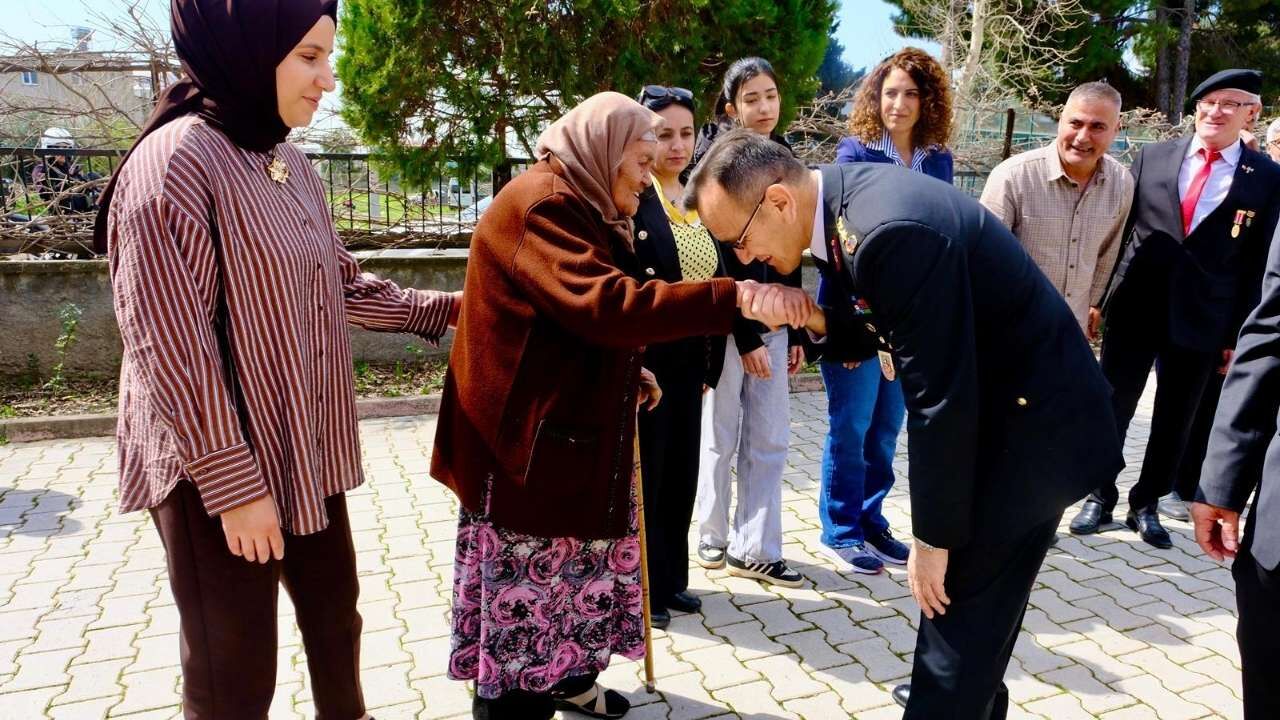 Osmaniye'de Çanakkale Zaferi’nin 111. Yılında Şehit Yakınları Ve Gaziler Unutulmadı (2)