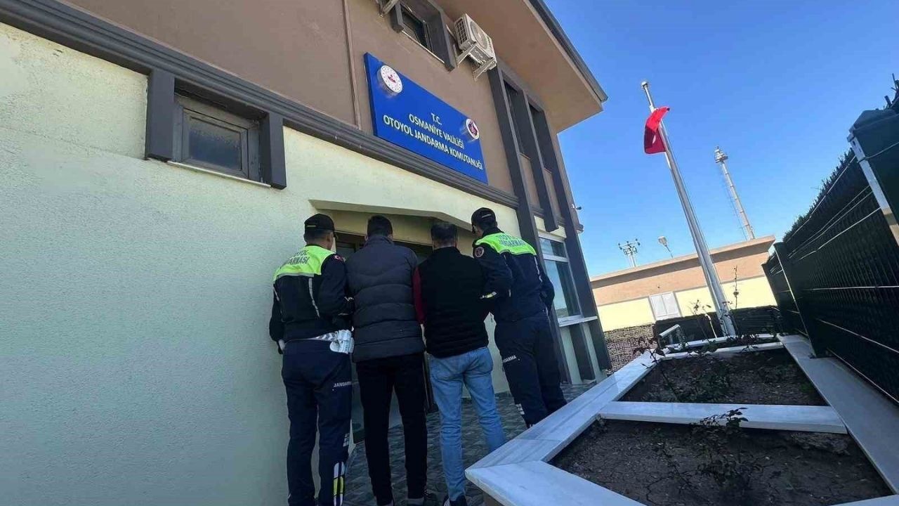 Osmaniye’de Otoyolu Piste Çevirdiler Sosyal Medyada Paylaştıkları Görüntü Sonu Oldu!