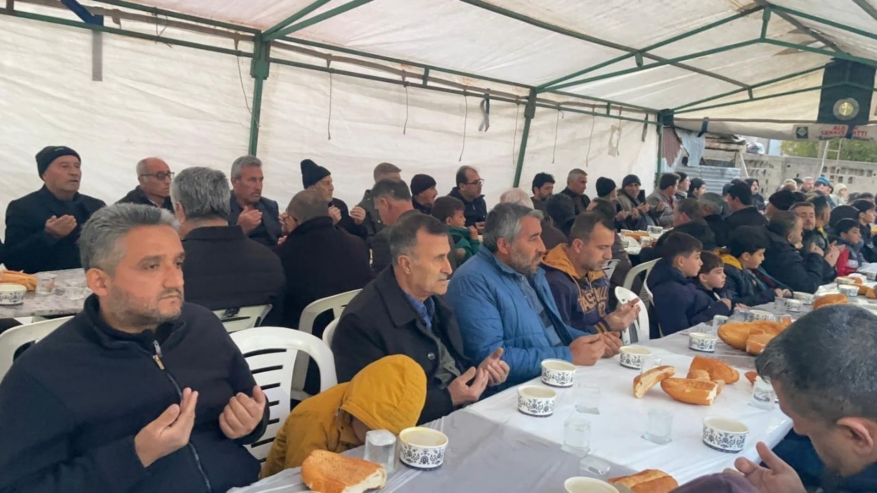 Osmaniye’de Unutulmaya Yüz Tutan Gelenek Mahalleli Tek Yürek Oldu (2)