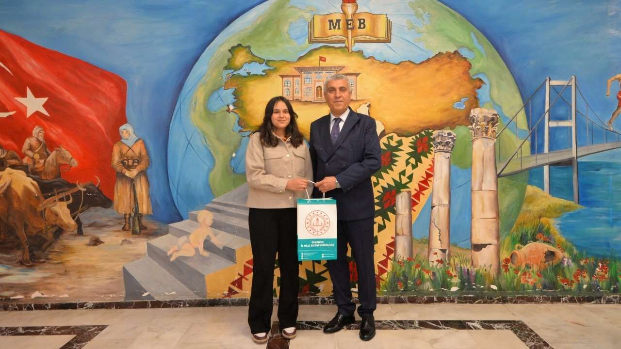 Osmaniye’nin Gurur Tablosu Resim, Şiir Ve Hikâyede İl Birincileri Ödüllendirildi (1)