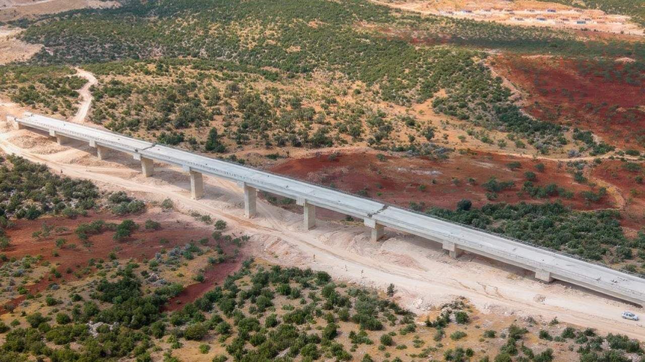 Osmaniye’nin Hızlı Tren Projesinde %81 İlerleme Kaydedildi (1)