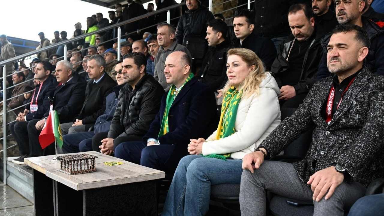Osmaniyespor Galibiyetinde Yalnız Kalan Vekil Asu Kaya Üzeri
