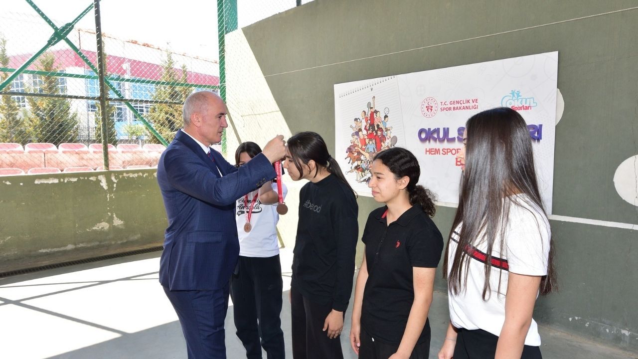 Osmaniye’yi Grup Müsabakalarında Kim Temsil Edecek İşte Tenis Şampiyonu! (1)