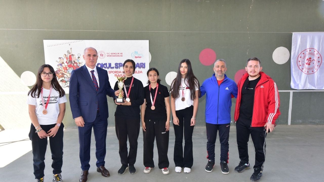 Osmaniye’yi Grup Müsabakalarında Kim Temsil Edecek İşte Tenis Şampiyonu! (2)