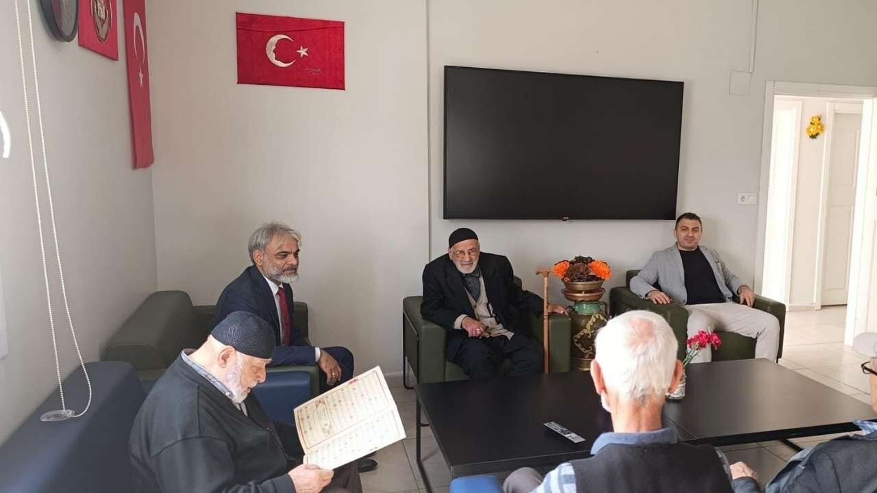 Yaşlılar Haftası’nda Osmaniye Aktif Yaşam Merkezi’ne Anlamlı Ziyaret (1)