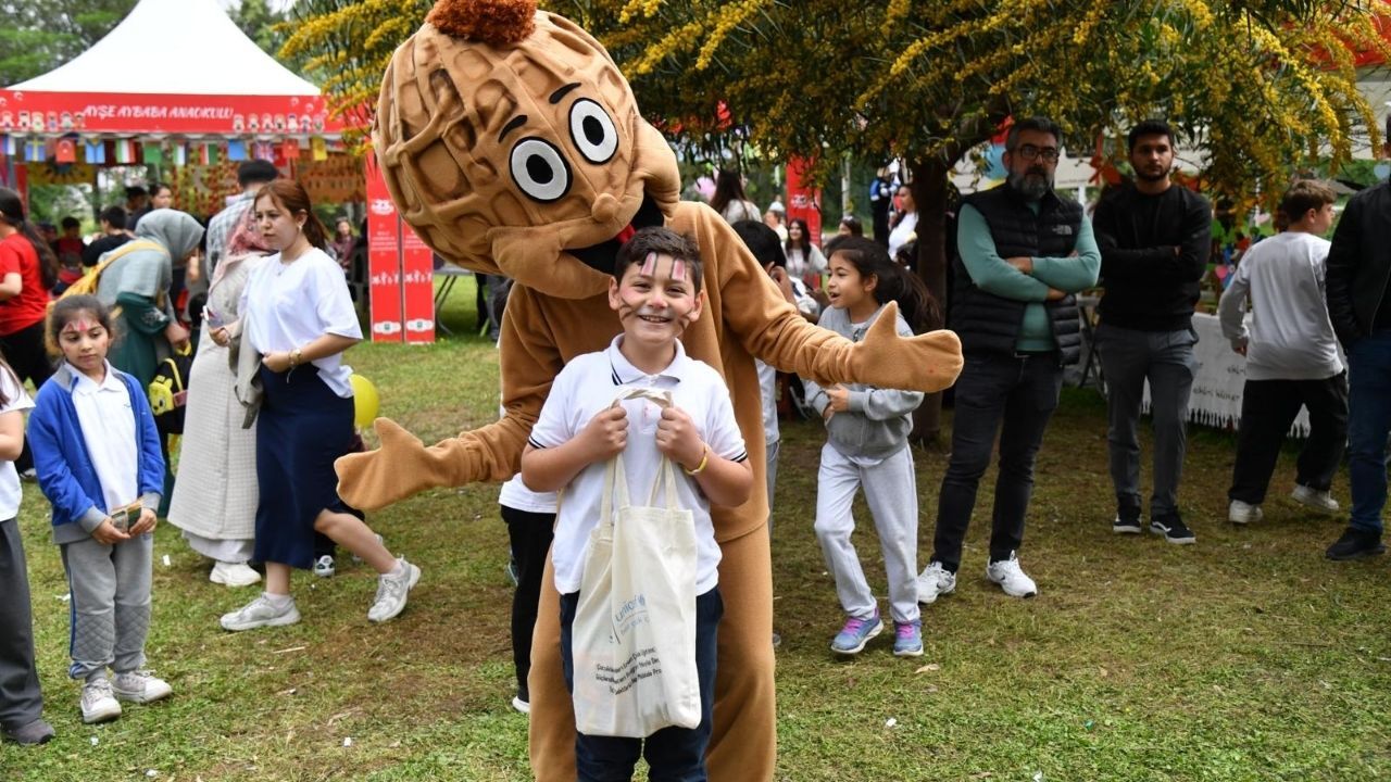 10. Geleneksel Çocuk Şenliği’nde Muhteşem Final Osmaniye Color Fest Ile Renklendi (1)
