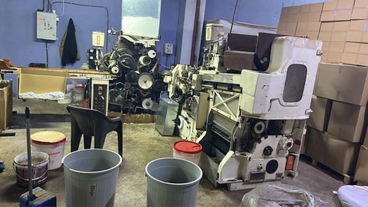 Adana’da Kaçak Sigara Fabrikasına Baskın 170 Milyonluk Vurgun (1)