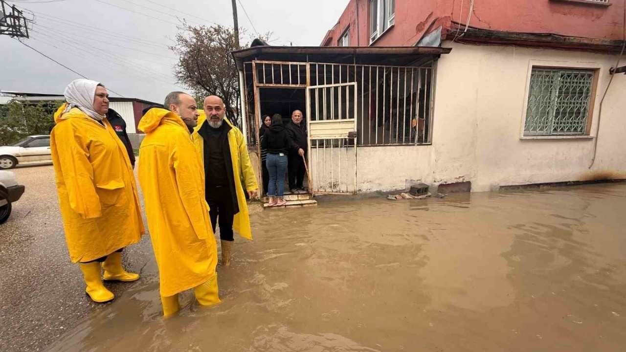 Antakya Belediyesi Sel Bölgelerinde İncelemelerde Bulundu (1)