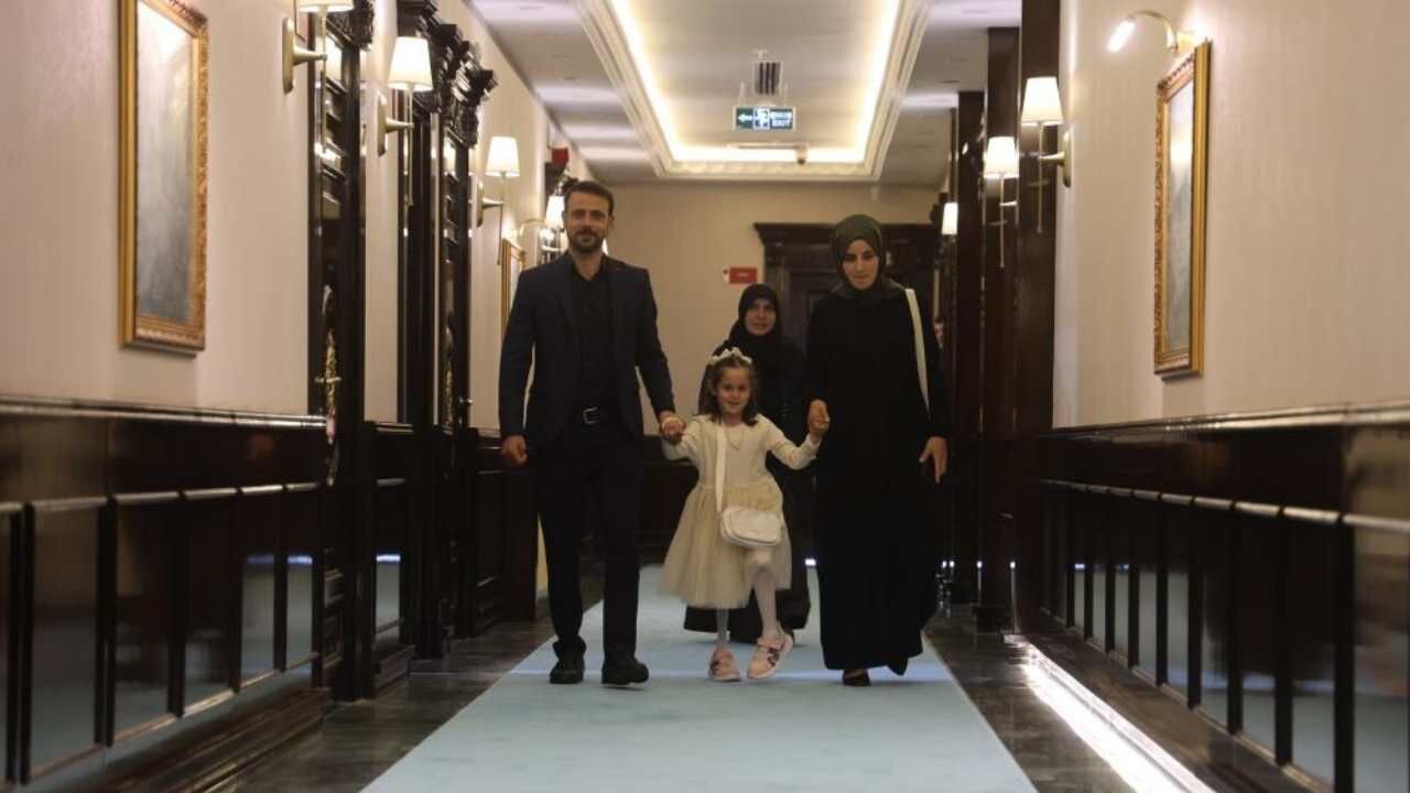 Depremde Ailesini Kaybetti, Çizdiği Resim Duygulandırdı (2)