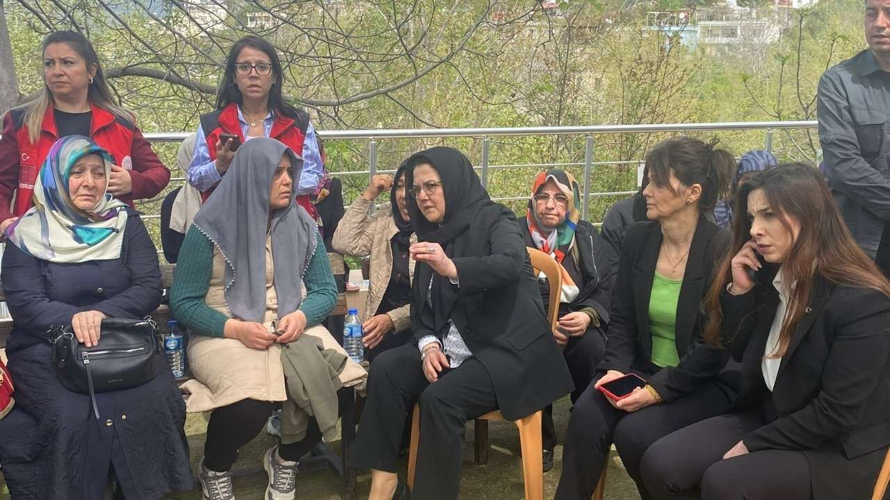 Derya Yanık, Kahramanmaraş Saldırısında Hayatını Kaybeden Göktürk’ün Cenazesine Katıldı (1)