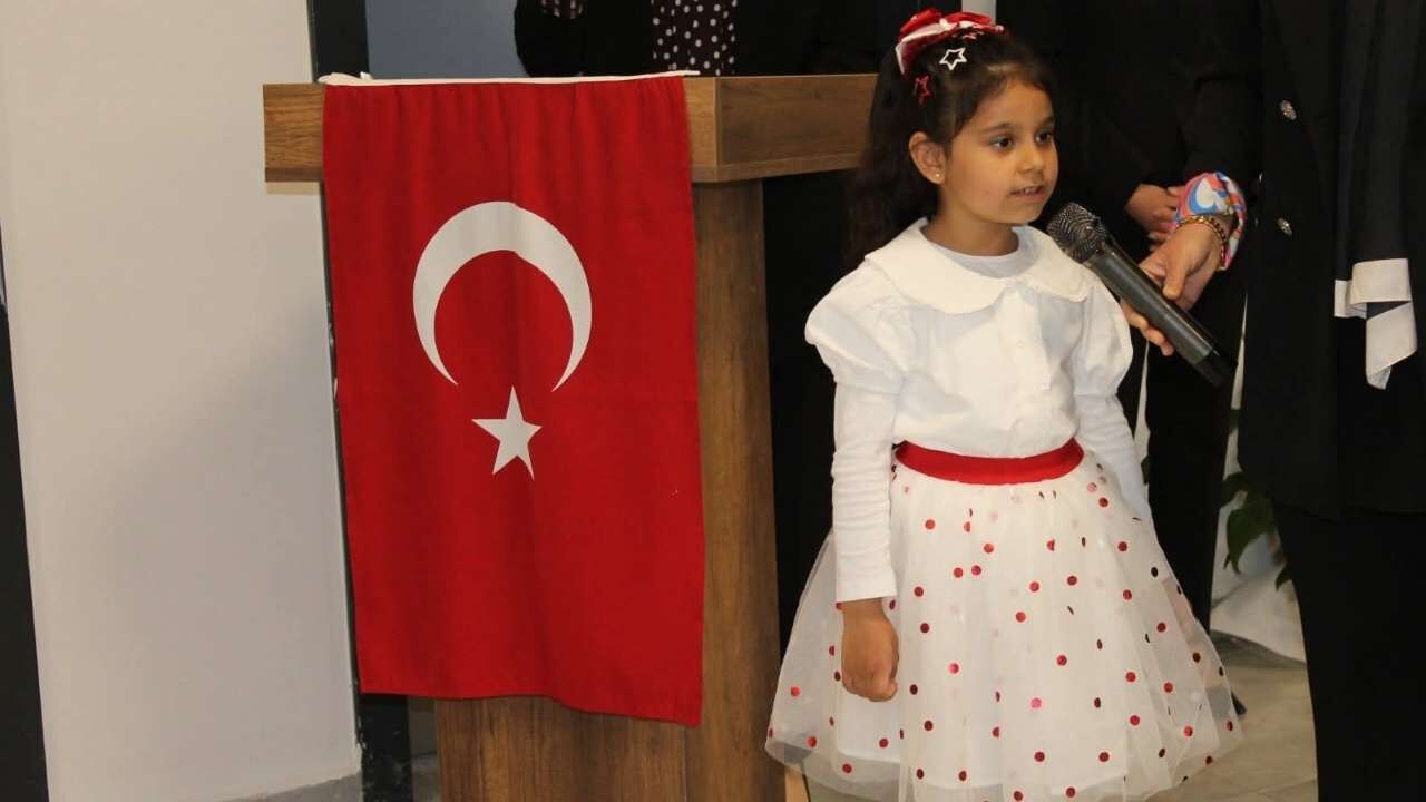 Erzin’de 23 Nisan Kutlamaları Ağaç Dikme Etkinliğiyle Başladı (4)