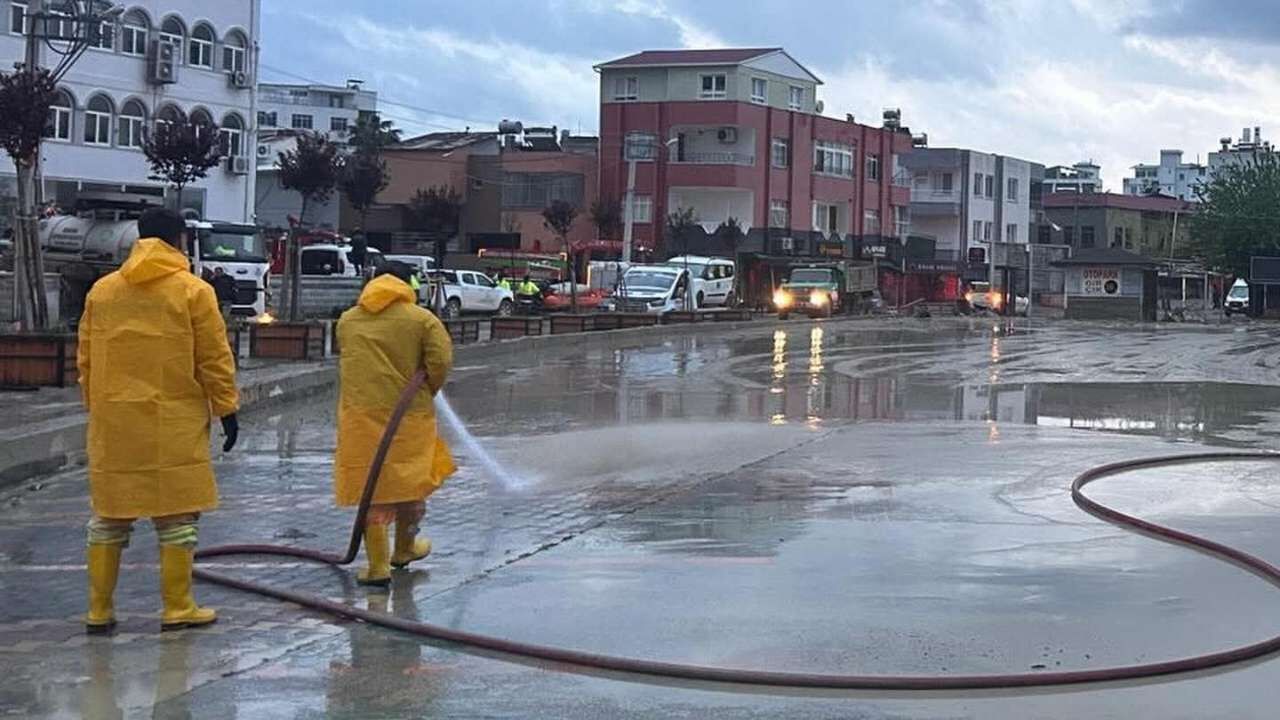 Kadirli’de Sel Felaketi Sonrası Orman Ekipleri Seferber Oldu! (1)-1