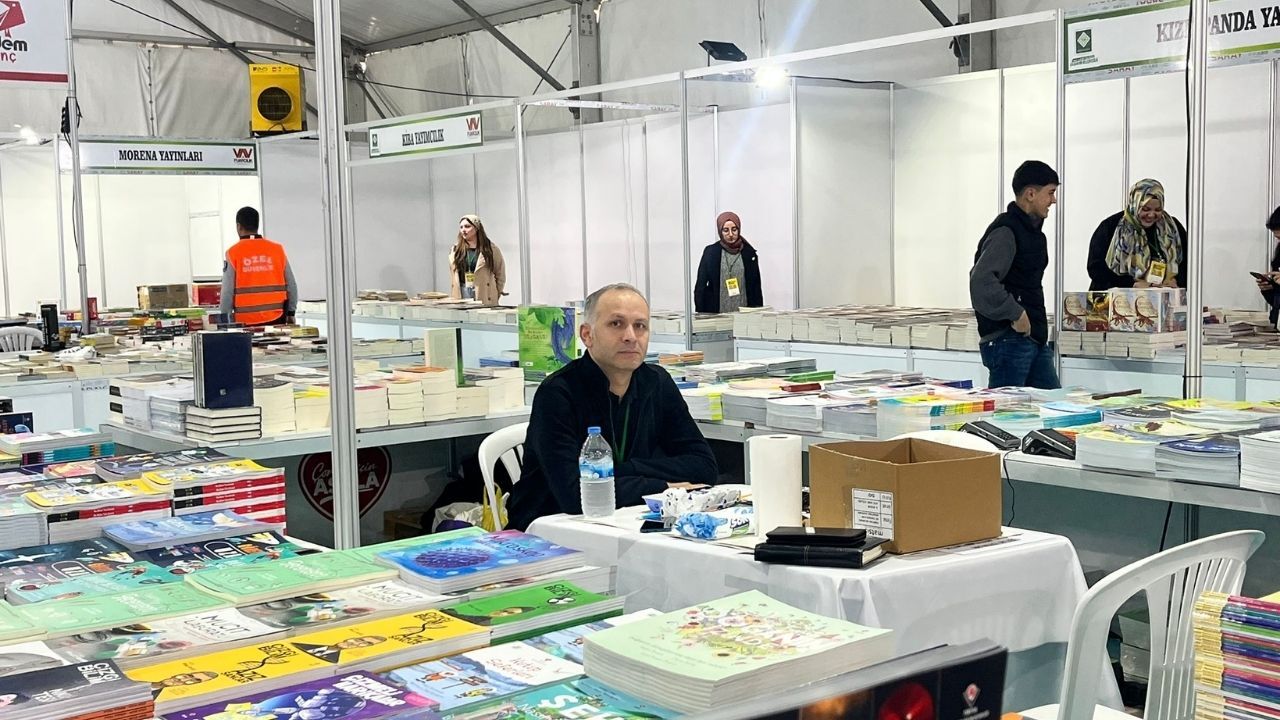 Osmaniye 8. Kitap Fuarı Kapılarını Açtı Edebiyat Şöleni Başladı! (1)