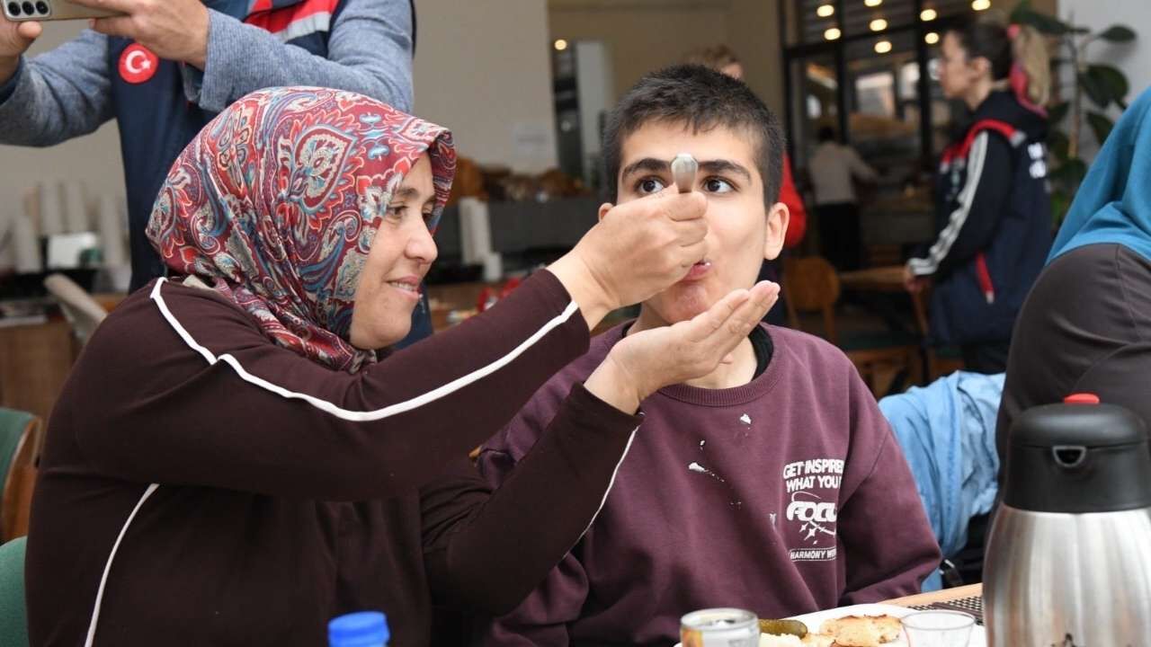 Osmaniye Belediyesi’nden Otizm Farkındalık Etkinliği (1)