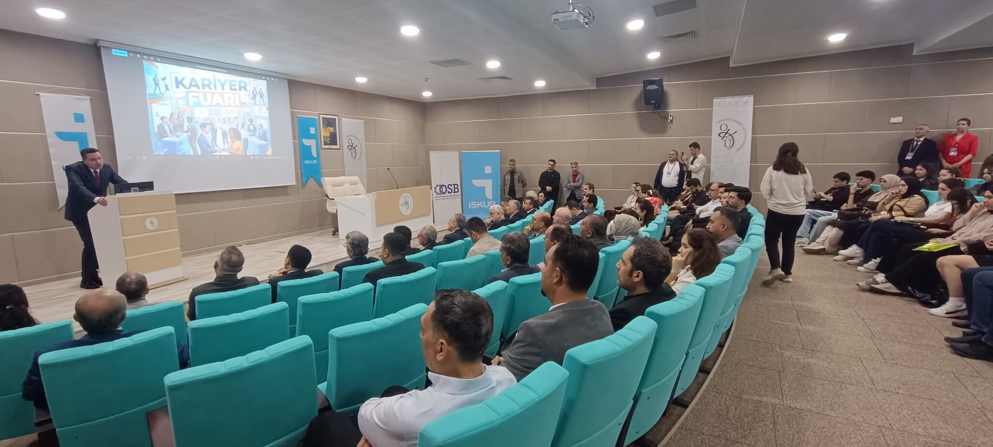 Osmaniye Kariyer Fuarı 2026 Kapılarını Gençlere Açtı4